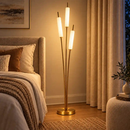 Illustration of staggered three-tube floor lamp; physical scale and light output unverified