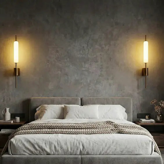 Modern Linea Vertical Sconce