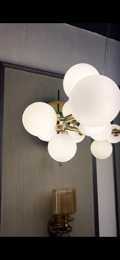 25‑Globe Gold Sphere Chandelier – Modern Radiance