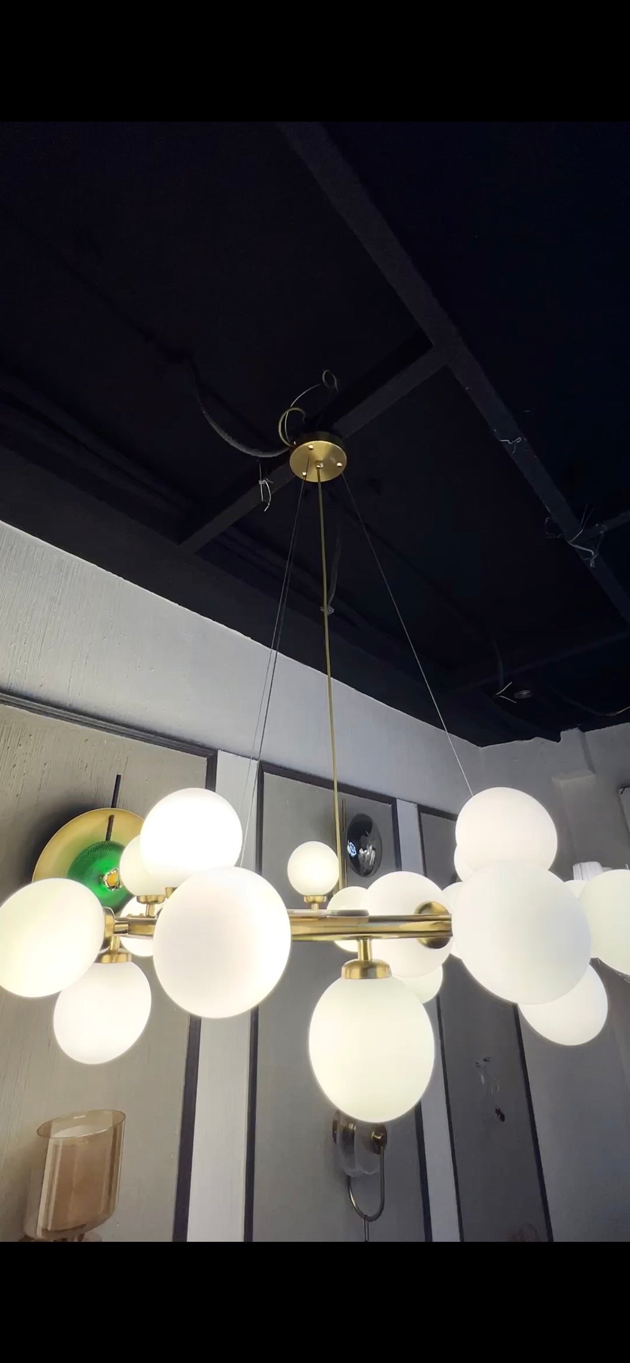 25‑Globe Gold Sphere Chandelier – Modern Radiance