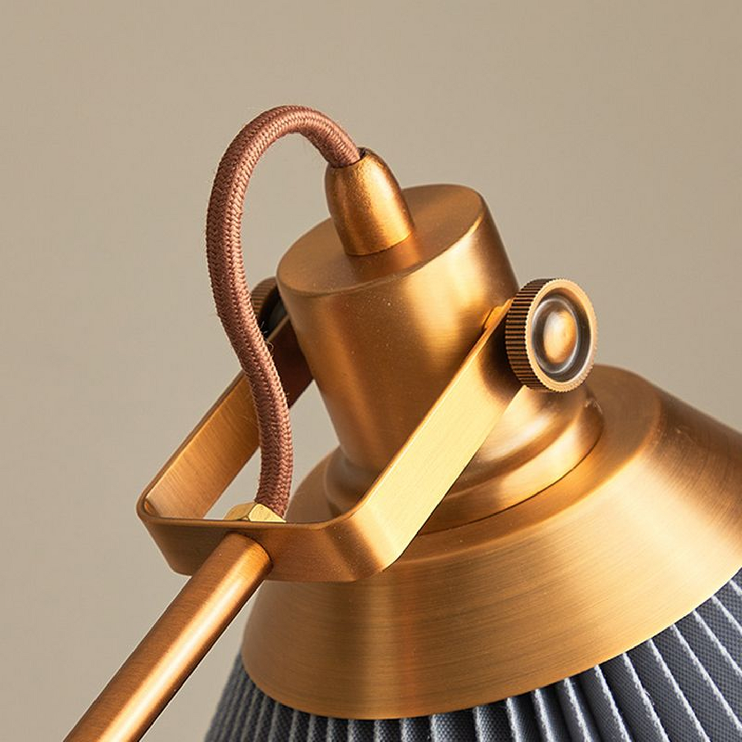 B&B Pleated Floor Lamp