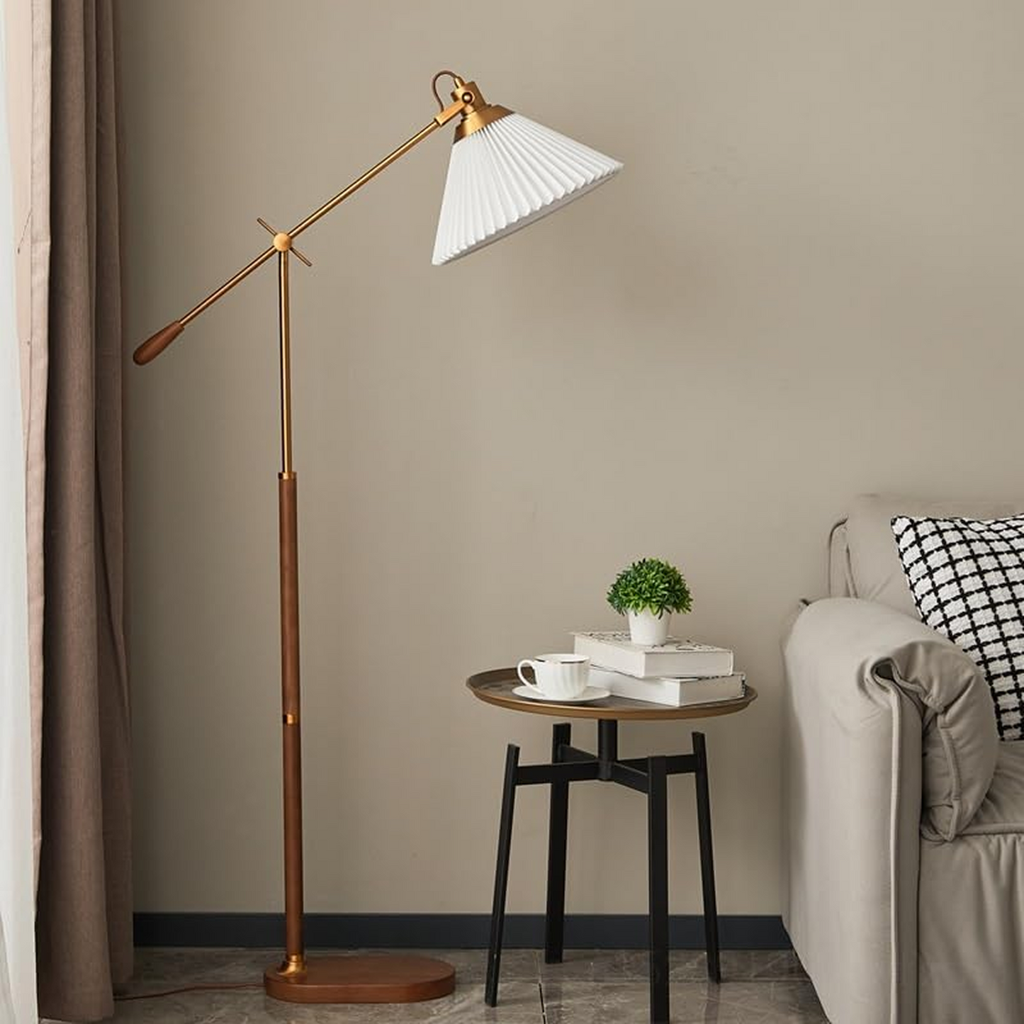 B&B Pleated Floor Lamp