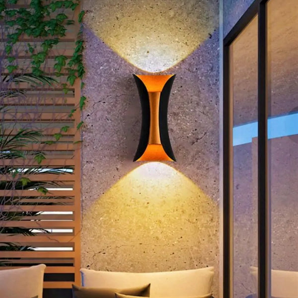 AuraFlare Curve Wall Light