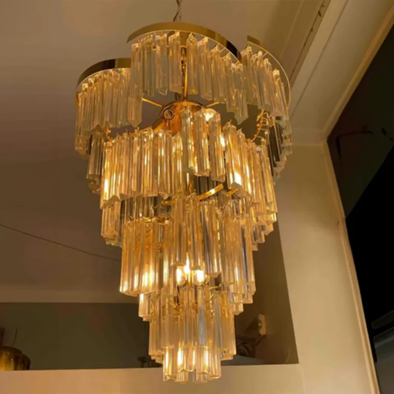 B&B Frosted LED Chandelier (Amber)