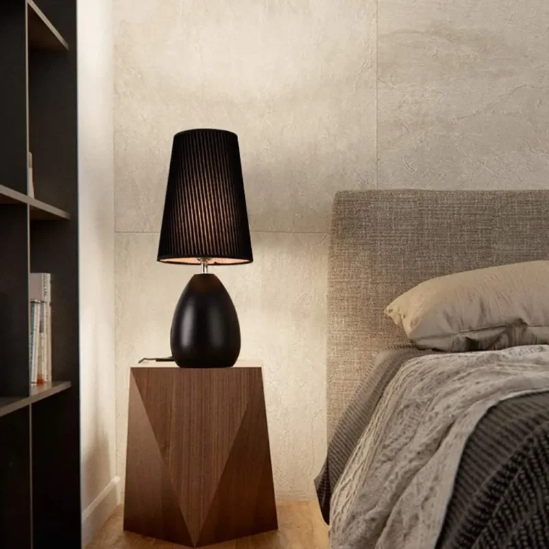 B&B Modern Table Lamp (Black) - Image 3