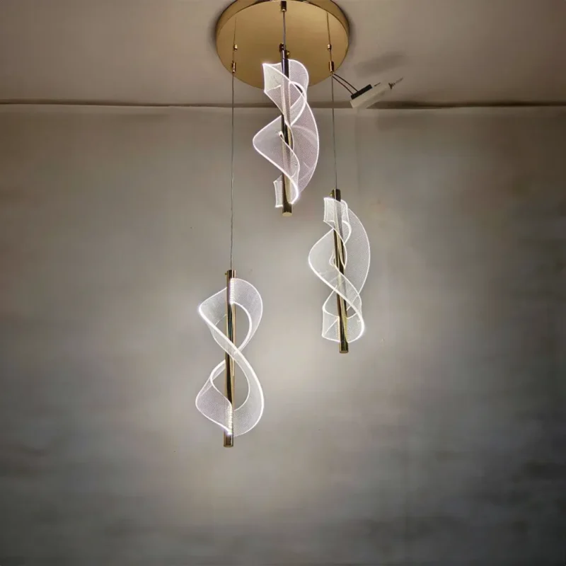 B&B Swirl Leaf Pendant Light